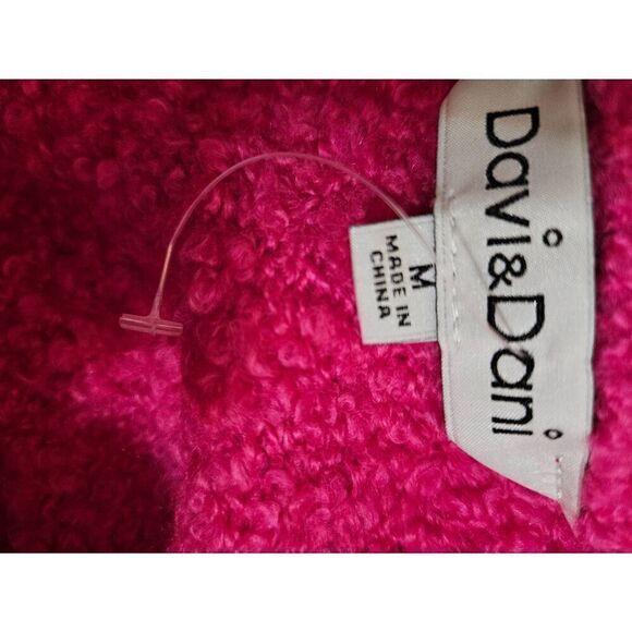 Davi & Dani fusia box cut short sweater vest. Size M. - Picture 3 of 5